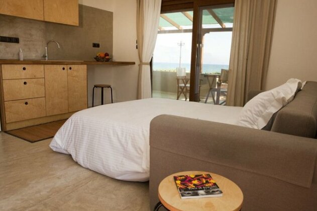 Horizonte Seafront Suites - Photo5