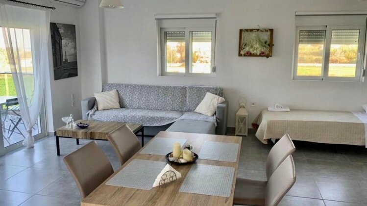 Martimi's Apartments - Photo2