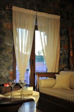 Arolithos-Kaimaktsalan - Photo5
