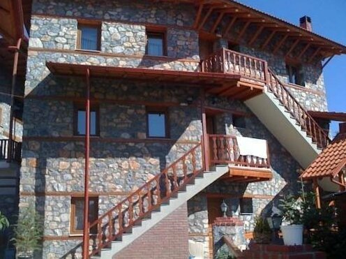 Guesthouse Xionodromos - Photo2