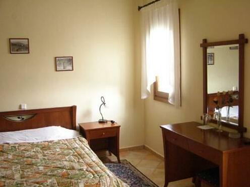Karipidis Hotel - Photo3