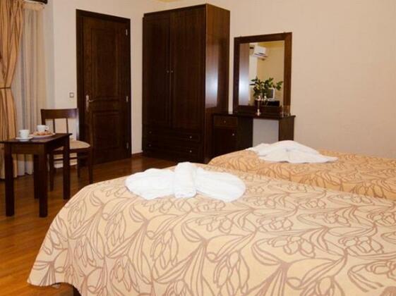 Kerasia Chalet - Photo3