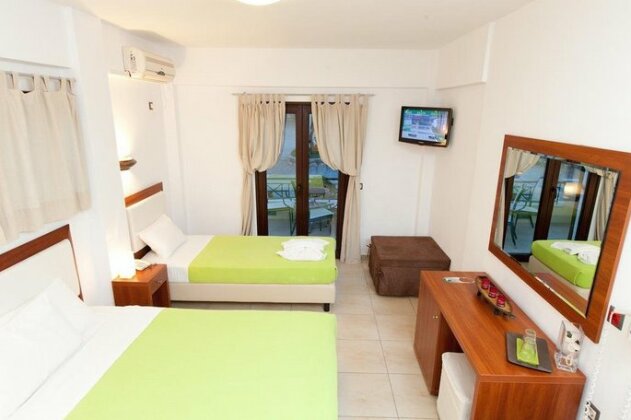 Berdoussis Hotel - Photo2