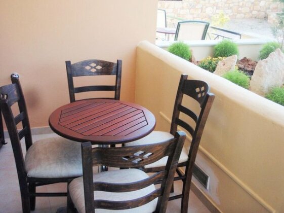 Berdoussis Hotel - Photo4