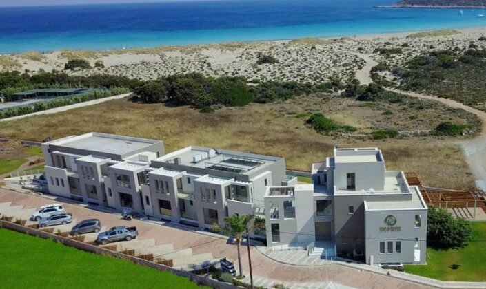 Double Bay Beach Hotel