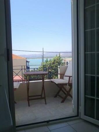 Kontogoni Rooms - Photo4