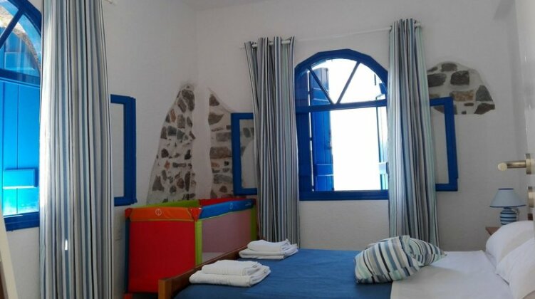 Eleftheria Sea Side Traditional House - Photo5