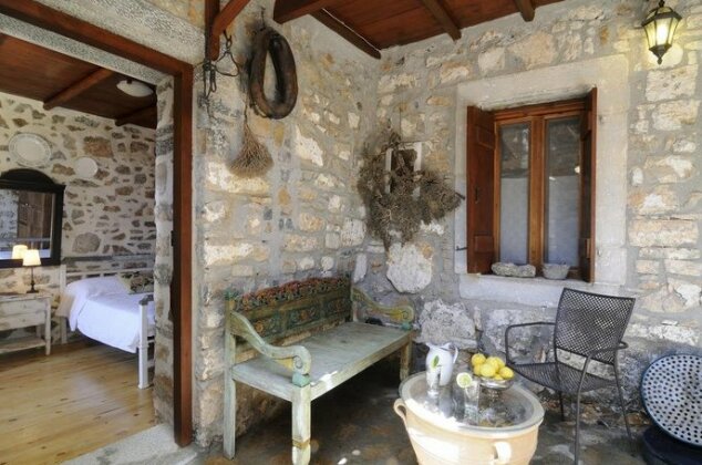Elounda Traditional Art Suites - Photo3