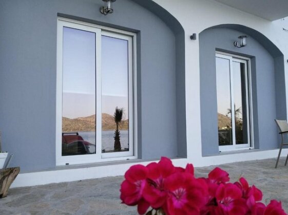 Iliana Sea Side House - Photo2