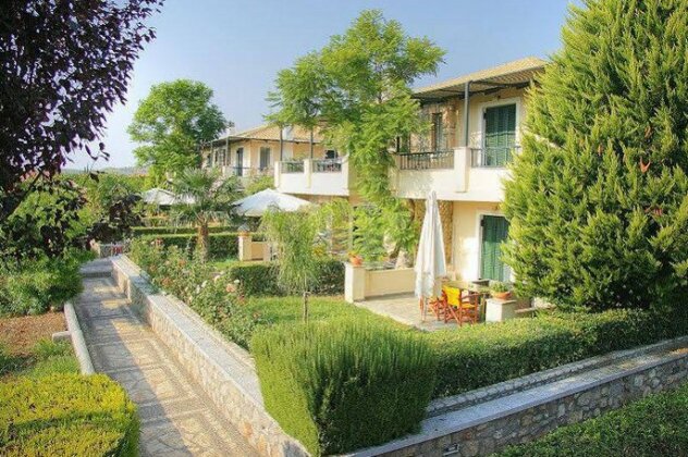 Sunny Garden Apartments - Photo4