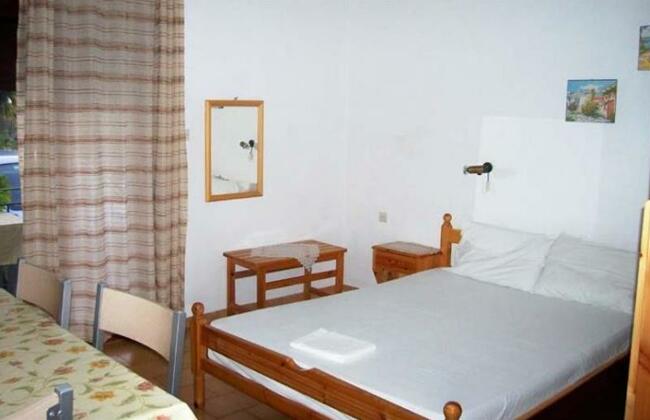 Achilleas Rooms - Photo3