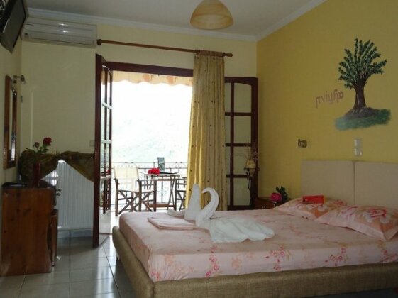 Almini Apartments - Photo2