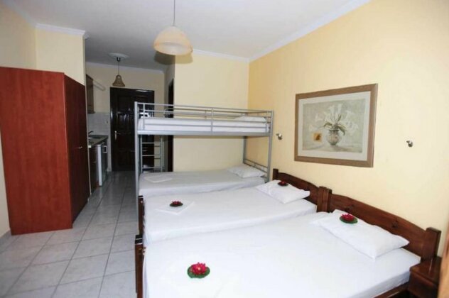 Almini Apartments - Photo5