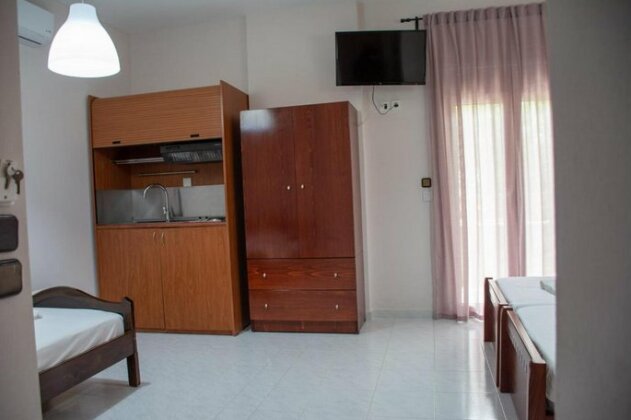 Mokos Rooms - Photo3