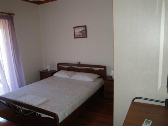 Paschos Rooms - Photo2