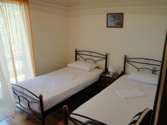 Paschos Rooms - Photo3