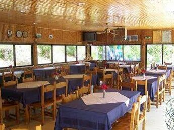 Plataria Beach Bungalows - Photo4