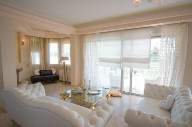 Ria Villa Preveza - Photo4