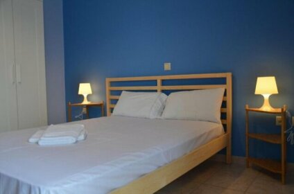 Spacious 2 bedroom maisonette next to Monolithi beach