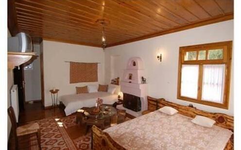 Traditional Guesthouse Marousio - Photo2