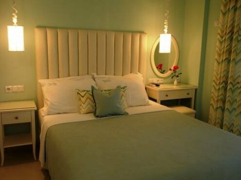WhiteSands Beach Resort - Photo2
