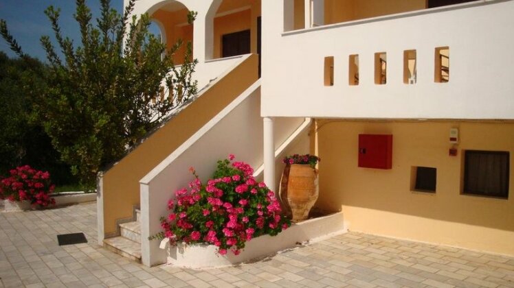 Calamon Apartments - Photo2