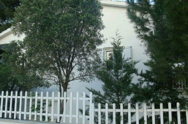 House Oropos - Photo2