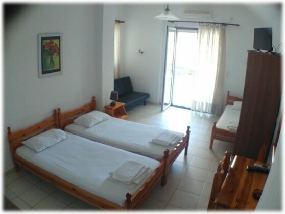 Aeolus Apartments & Studios - Photo4