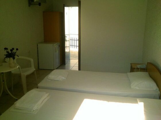 Aetos Beach Bungalows - Photo3