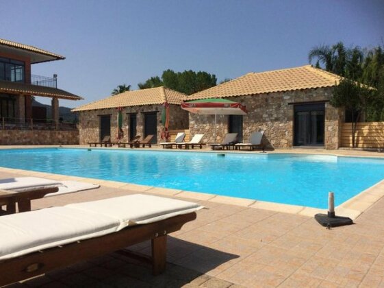 Almyra Holiday Village - Photo2