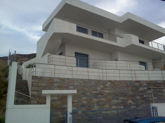 Dimitris House