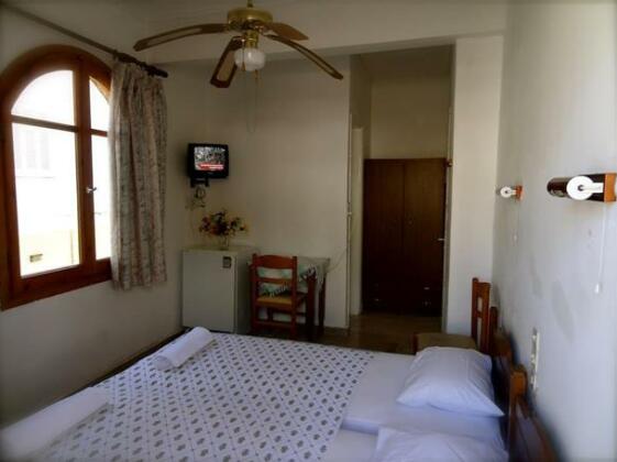 Eleni's Rooms - Photo5