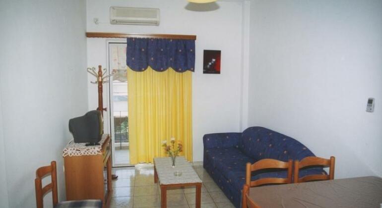 Helios Rooms - Photo3