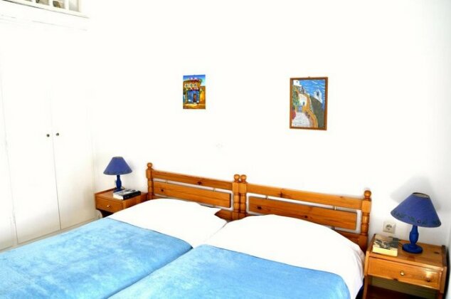 Heracles Guesthouse - Photo2