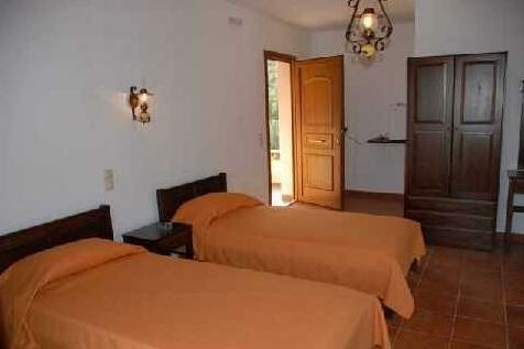 Hotel Yades - Photo4