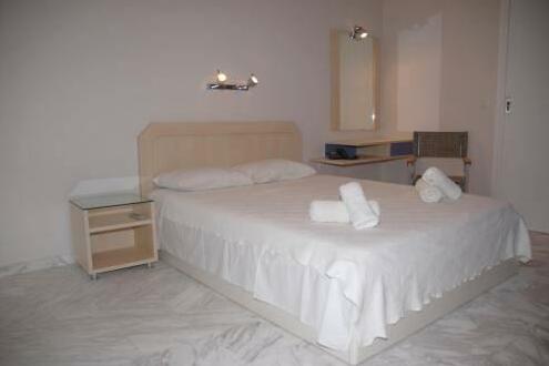 Karistos Mare Apartments - Photo4