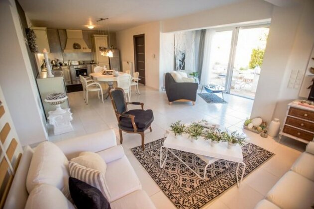Mary's Home Euboea - Photo3