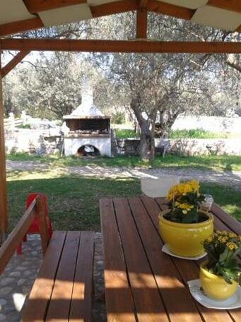 Rent Rooms Alexiou - Photo5