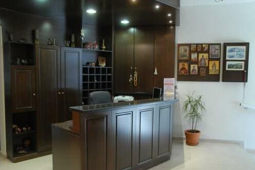 Tzovanna Studios - Photo2