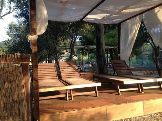 West - Photo2