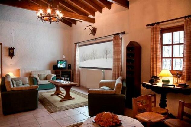Muses Chalet Rooms - Photo2