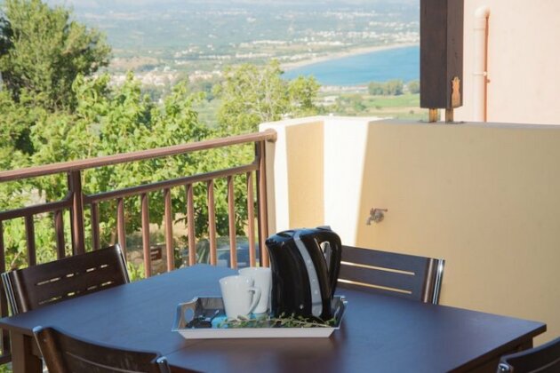 Angelica-Sea & Mountain View - Photo2