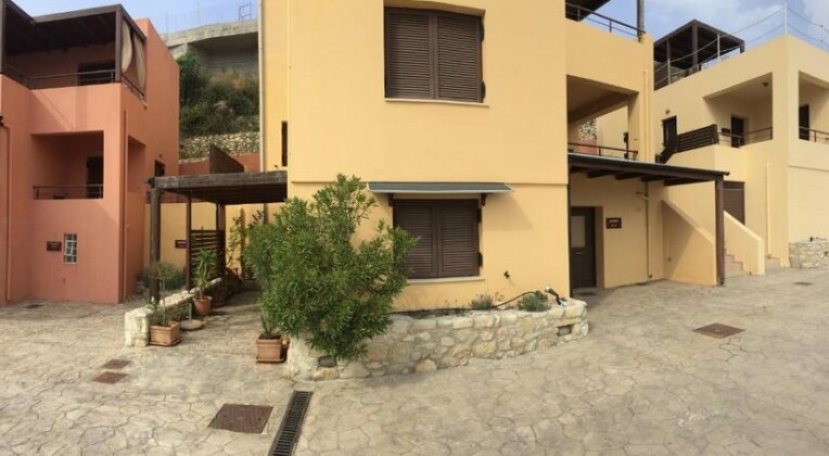 Basilum - Cozy House in Creta - Photo4
