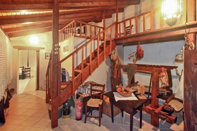 Holiday Home Exopoli - Photo2