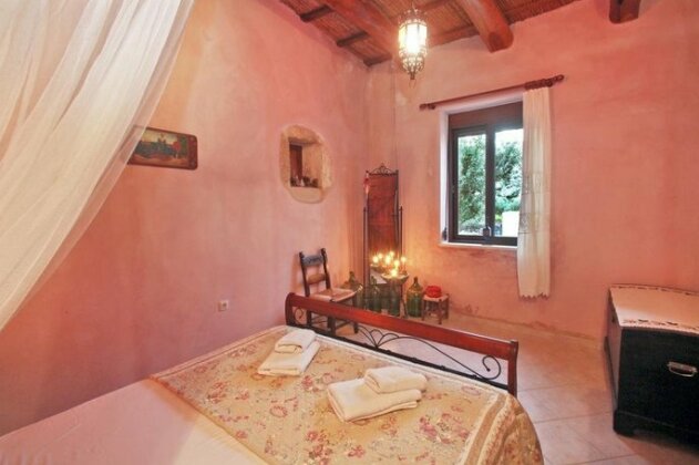 Holiday Home Exopoli - Photo4