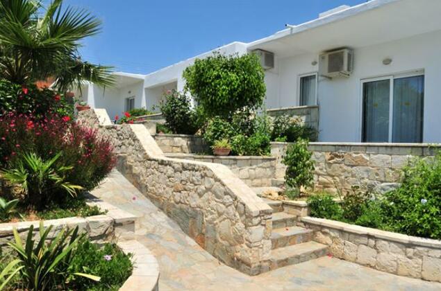 Marika Studios & Apartments - Photo3