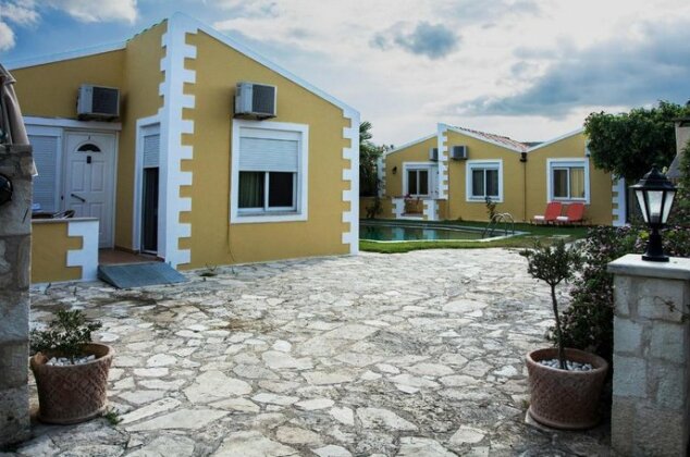 Plakalona Apartments