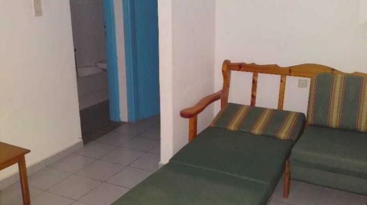Eden Beach Apartments - Photo5