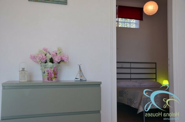 Helona Houses - Photo2