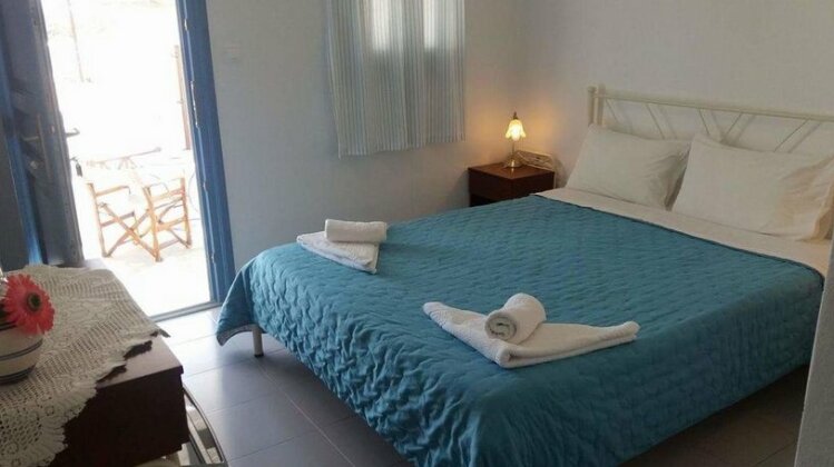 Artemis Rooms Folegandros - Photo5